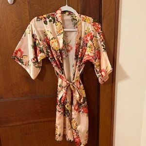 silk robe/kimono